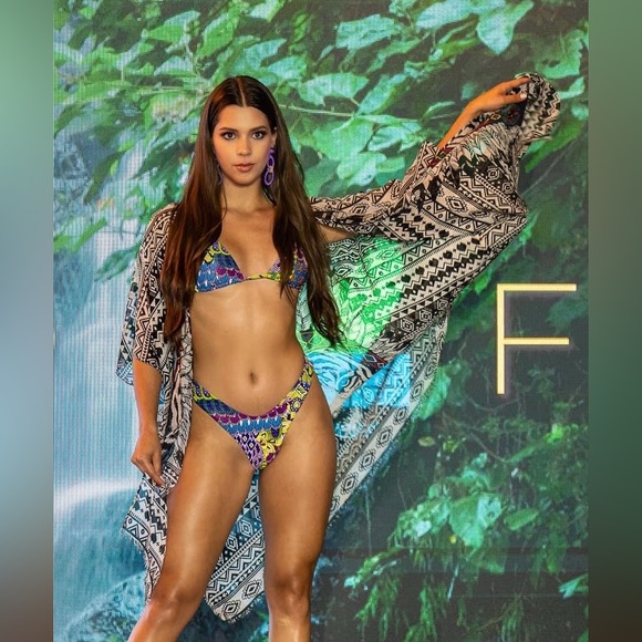 Aztec Tiger Robe - Picture 13 of 14